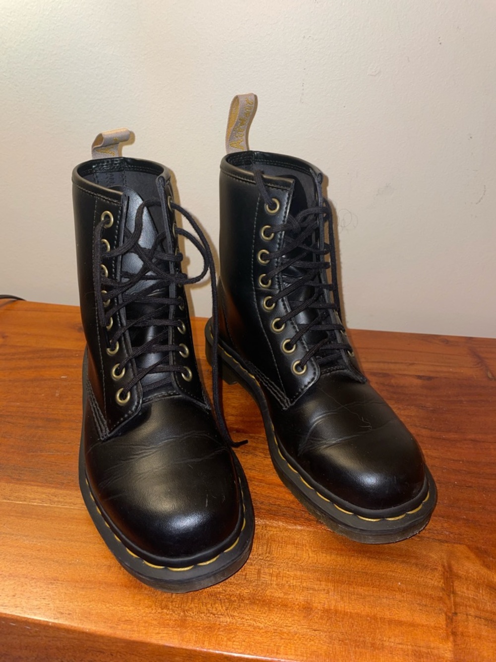 Synthetic doc dr. doctor martens 1990s black combat boots vegan